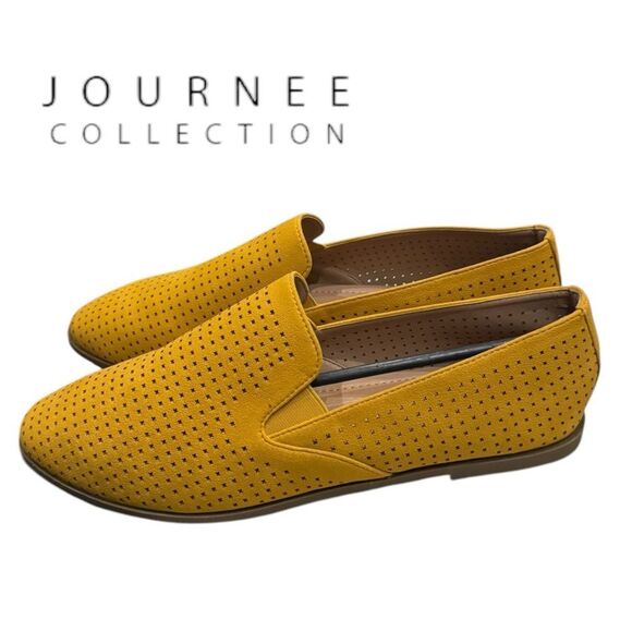 New Journee Collection Lucie Tru Comfort Slip-on Almond Toe Loafers Flats 11 - Picture 2 of 6